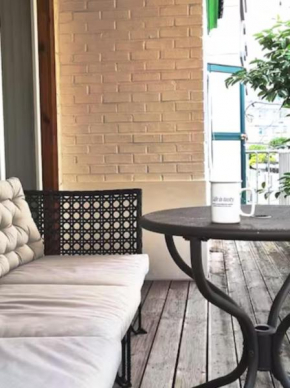 Hongdae Luxury Private Single House with Big Open Balcony Perfect for a Family & Big Group 3BR, 5QB & 1SB, 2Bathroom